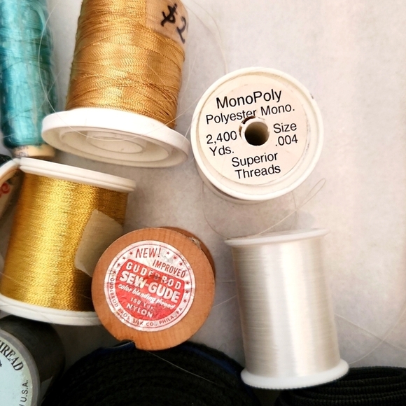 Vintage Sewing Thread Bundle - Picture 3 of 10